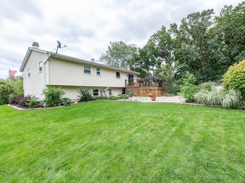 Tiny photo for 38970 N Northwoods Drive, Wadsworth, IL 60083 (MLS # 12776006)