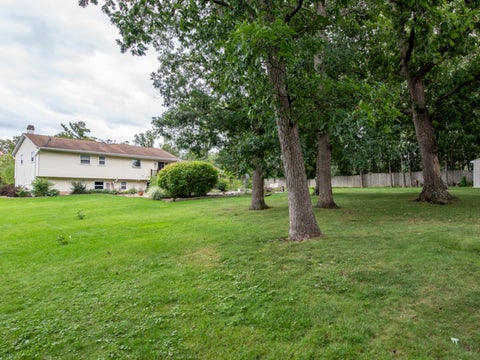 Tiny photo for 38970 N Northwoods Drive, Wadsworth, IL 60083 (MLS # 12776006)