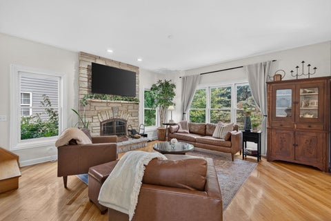Tiny photo for 39W240 E Mallory Drive, Geneva, IL 60134 (MLS # 12698490)