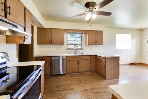 Tiny photo for 909 Worcester Avenue, Westchester, IL 60154 (MLS # 12762825)