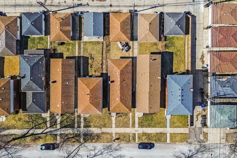 Tiny photo for 11520 S Aberdeen Street, Chicago, IL 60643 (MLS # 12578453)