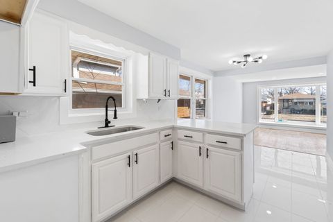 Tiny photo for 11520 S Aberdeen Street, Chicago, IL 60643 (MLS # 12578453)