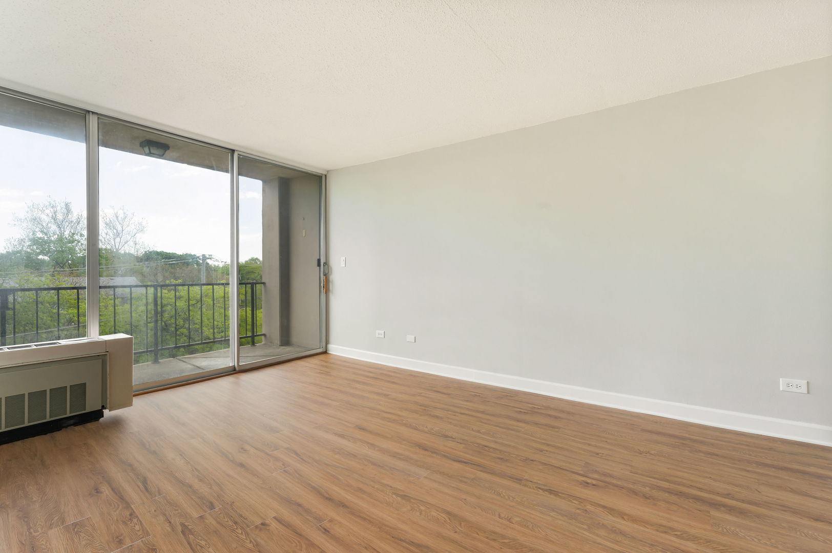 Properties 3 1043 S York Road 310