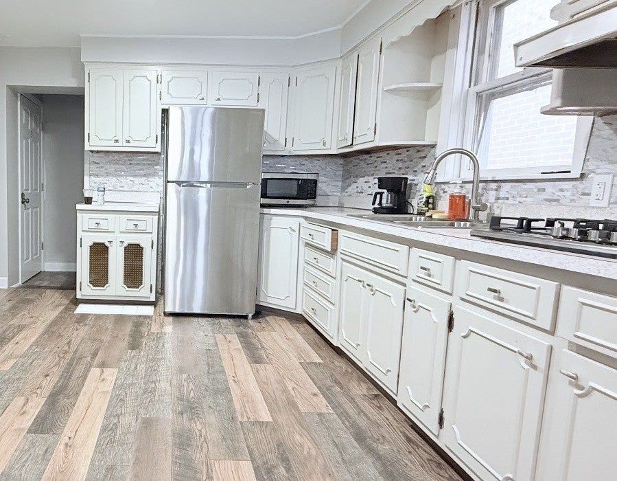 956 W 36th Street