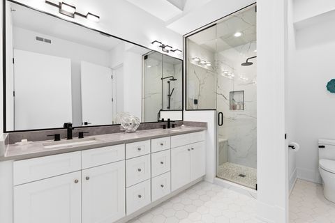 Tiny photo for 1767 W Rosehill Drive #304, Chicago, IL 60660 (MLS # 12502660)