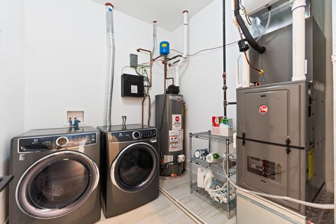 Tiny photo for 1767 W Rosehill Drive #304, Chicago, IL 60660 (MLS # 12502660)