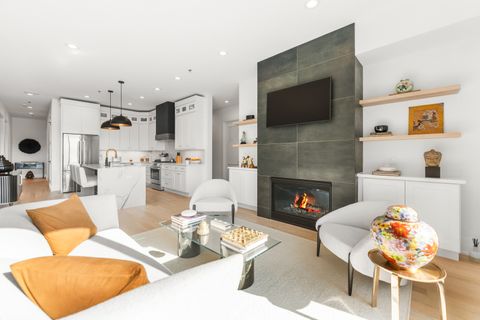 Tiny photo for 1767 W Rosehill Drive #304, Chicago, IL 60660 (MLS # 12502660)