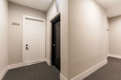 Tiny photo for 1767 W Rosehill Drive #304, Chicago, IL 60660 (MLS # 12502660)