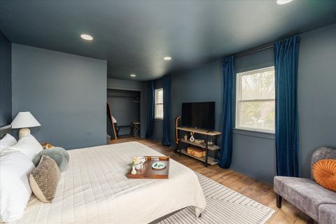 Tiny photo for 1604 Sobieski Street, Lasalle, IL 61301 (MLS # 12615652)