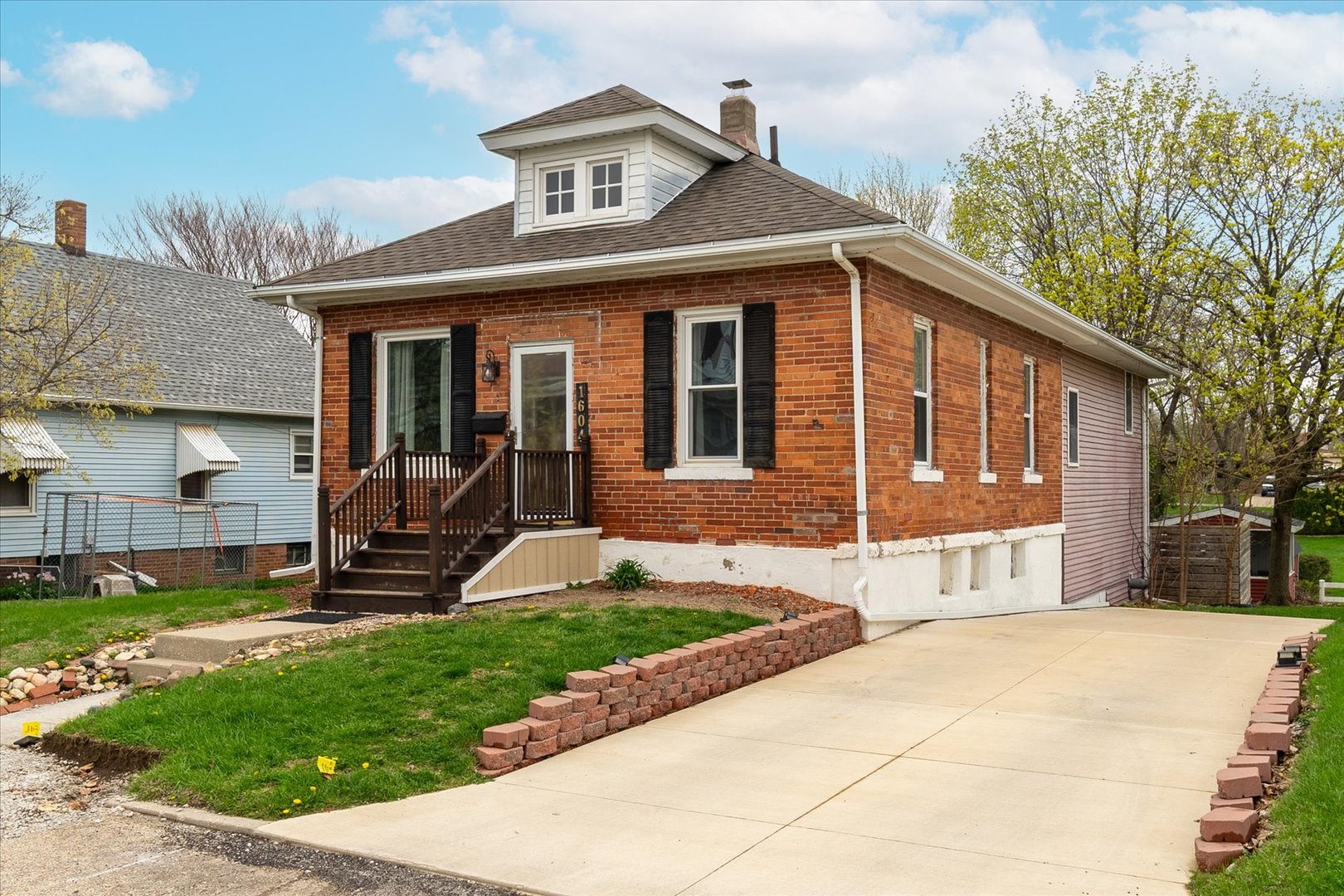 1604 Sobieski Street