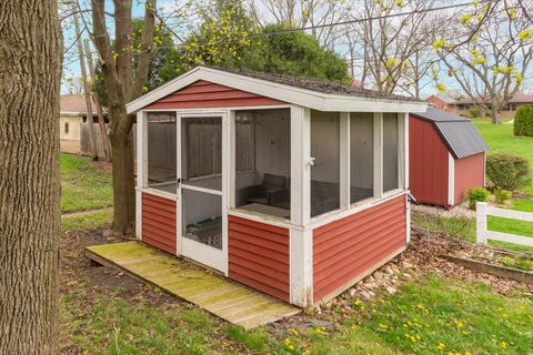 Tiny photo for 1604 Sobieski Street, Lasalle, IL 61301 (MLS # 12615652)
