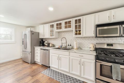 Tiny photo for 1604 Sobieski Street, Lasalle, IL 61301 (MLS # 12615652)