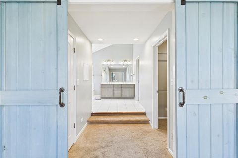 Tiny photo for 209 Mooregate Trail, Hawthorn Woods, IL 60047 (MLS # 12590429)