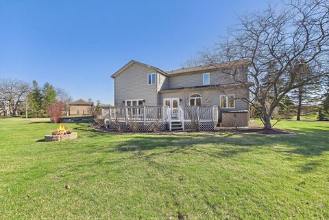 Tiny photo for 209 Mooregate Trail, Hawthorn Woods, IL 60047 (MLS # 12590429)