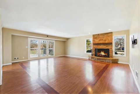 Tiny photo for 209 Mooregate Trail, Hawthorn Woods, IL 60047 (MLS # 12590429)