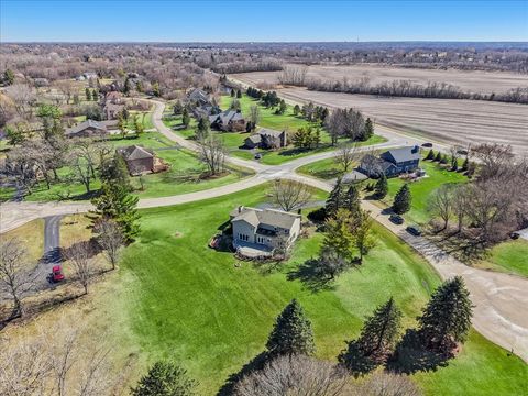 Tiny photo for 209 Mooregate Trail, Hawthorn Woods, IL 60047 (MLS # 12590429)