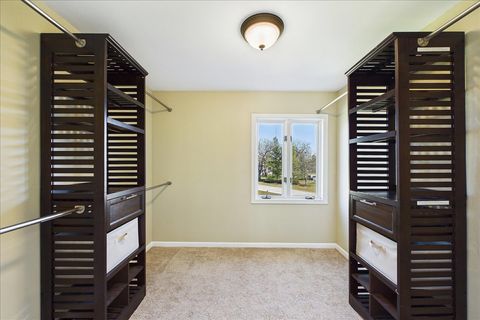 Tiny photo for 209 Mooregate Trail, Hawthorn Woods, IL 60047 (MLS # 12590429)