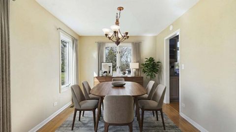 Tiny photo for 209 Mooregate Trail, Hawthorn Woods, IL 60047 (MLS # 12590429)