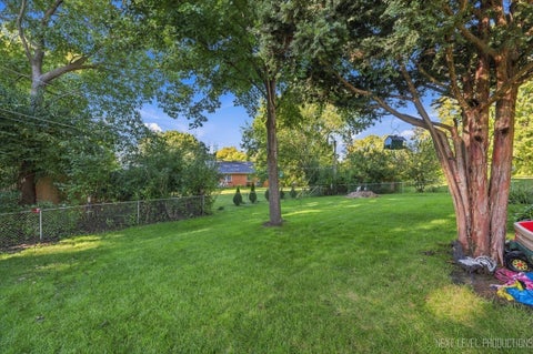 Tiny photo for 410 Harmony Drive, North Aurora, IL 60542 (MLS # 12776953)