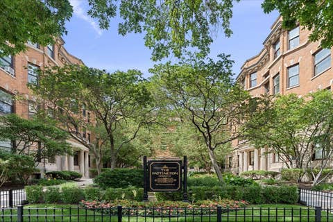 Photo of 684 W Irving Park Road #E5, Chicago, IL 60613 (MLS # 12704618)