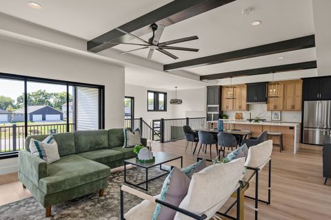 Tiny photo for 686 Jones Court, Bettendorf, IA 52722 (MLS # 12539823)