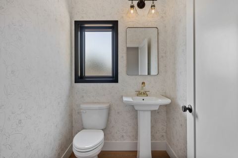 Tiny photo for 686 Jones Court, Bettendorf, IA 52722 (MLS # 12539823)