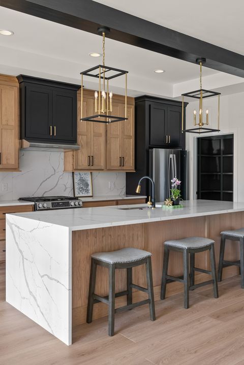 Tiny photo for 686 Jones Court, Bettendorf, IA 52722 (MLS # 12539823)