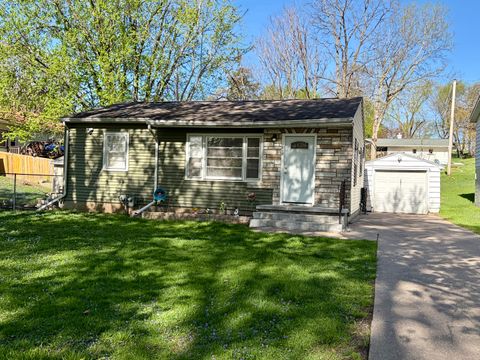 Photo of 1812 N 6th Street, Clinton, IA 52732 (MLS # 12622593)