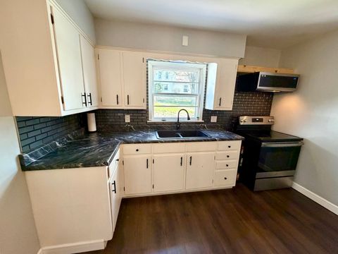 Tiny photo for 1812 N 6th Street, Clinton, IA 52732 (MLS # 12622593)