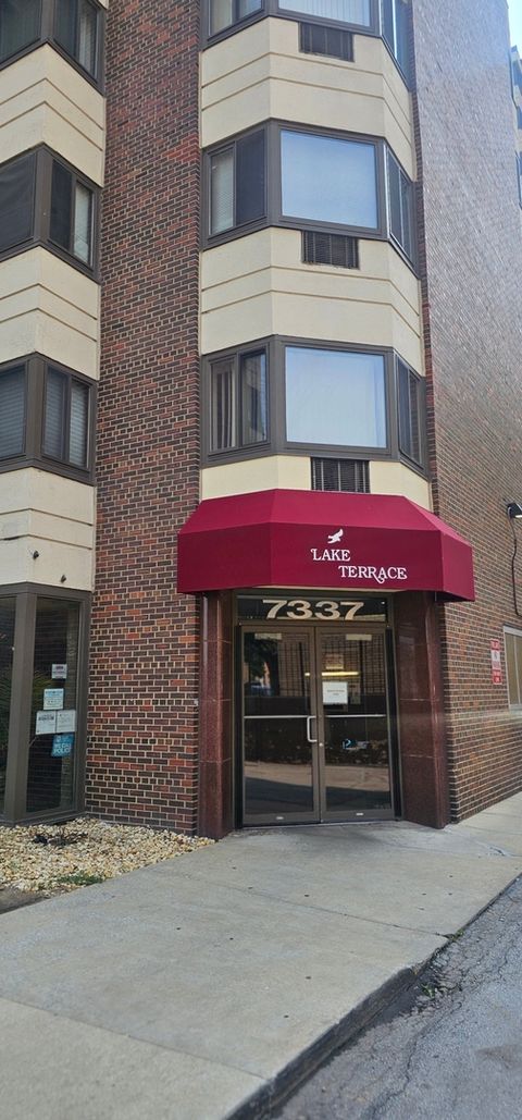 Tiny photo for 7337 S South Shore Drive #515, Chicago, IL 60649 (MLS # 12457537)