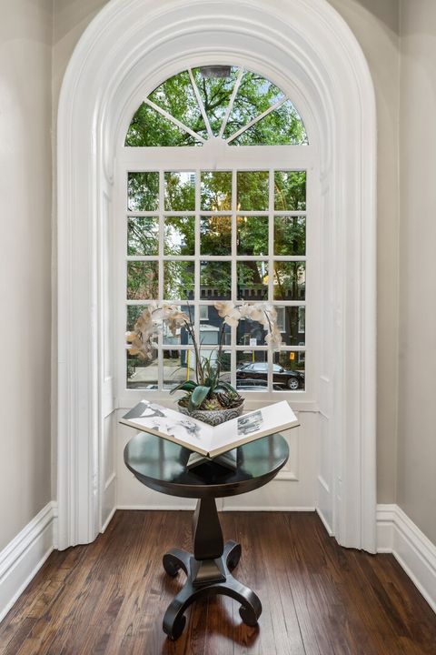 Tiny photo for 24 W Chestnut Street, Chicago, IL 60610 (MLS # 12547256)