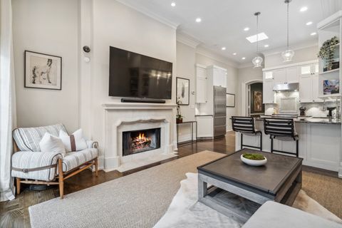 Tiny photo for 24 W Chestnut Street, Chicago, IL 60610 (MLS # 12547256)