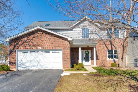 204 N Crooked Lake Lane Lindenhurst IL 60046