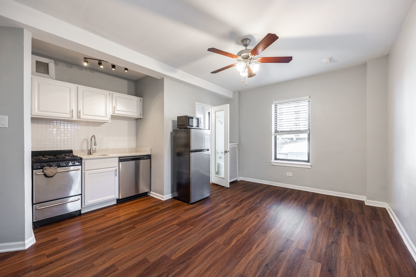 1140 N La Salle Drive 520