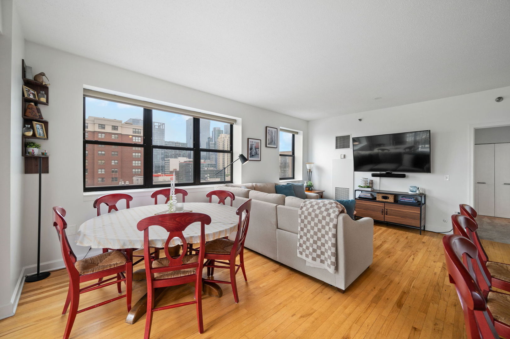 1529 S STATE Street 13G