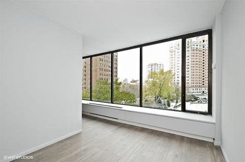 Tiny photo for 5455 N Sheridan Road #509, Chicago, IL 60640 (MLS # 12605813)