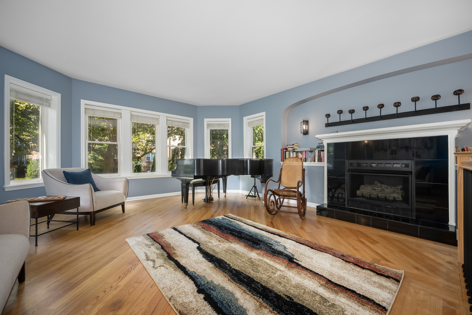 5531 N Campbell Avenue 1A