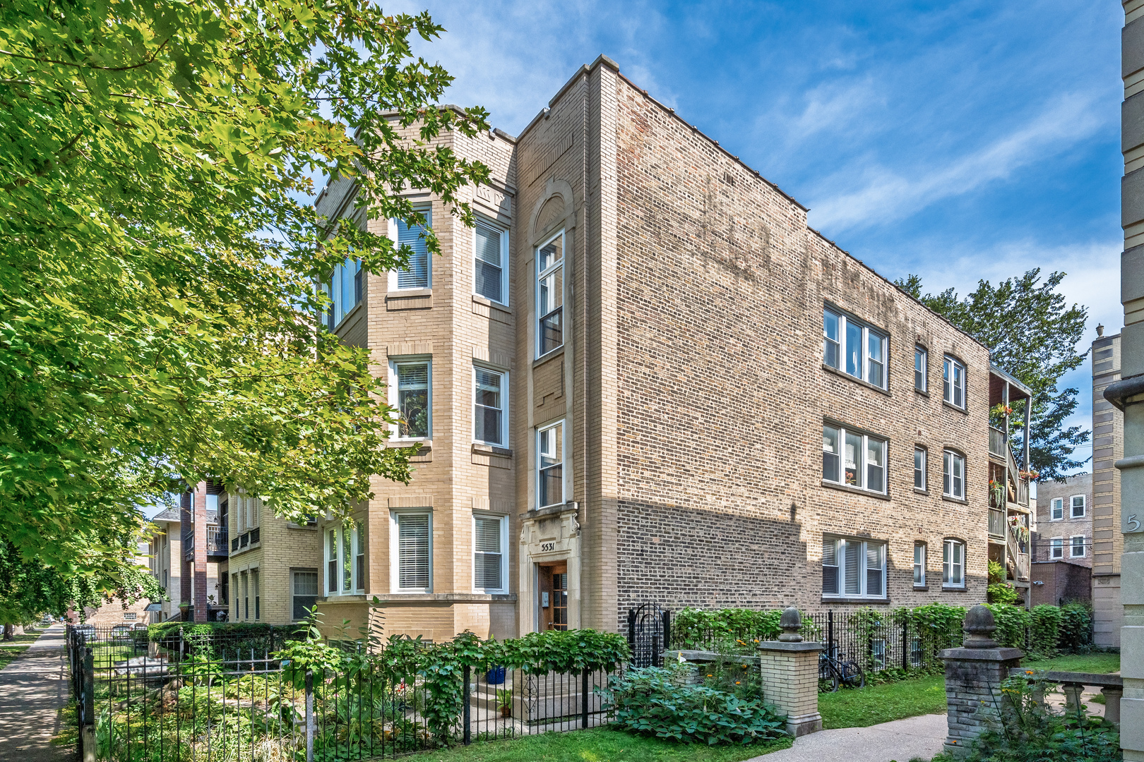 5531 N Campbell Avenue 1A