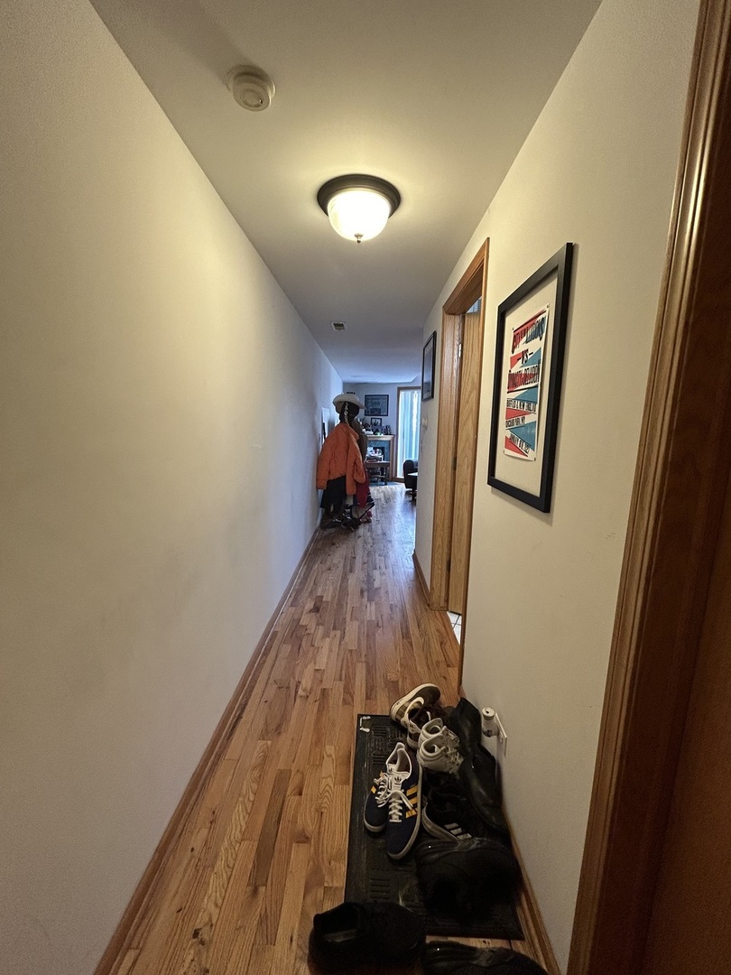 865 W Buckingham Place 204