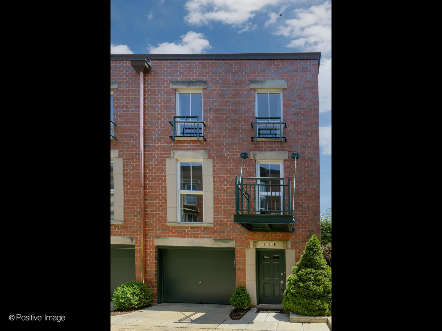 1125 W Newport Avenue E
