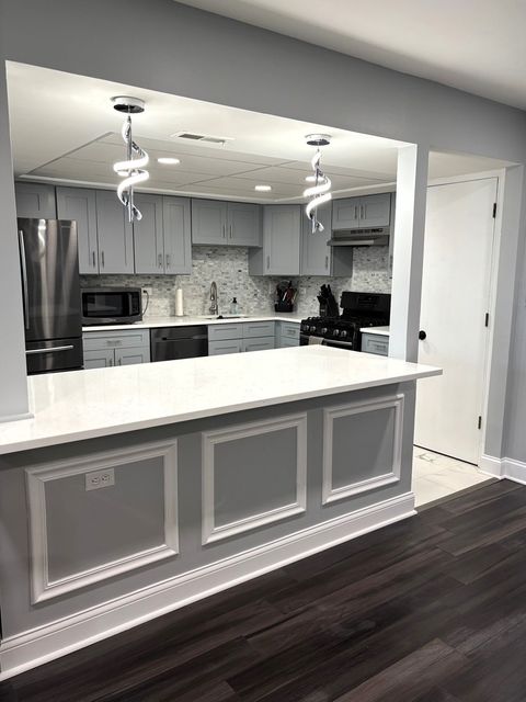 Tiny photo for 9132 S Pulaski Road #2E, Oak Lawn, IL 60453 (MLS # 12631256)