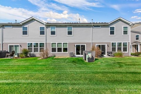 Tiny photo for 1052 Moraine Drive, South Elgin, IL 60177 (MLS # 12488979)