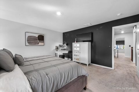Tiny photo for 1052 Moraine Drive, South Elgin, IL 60177 (MLS # 12488979)