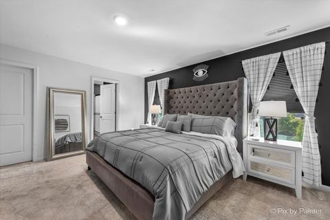 Tiny photo for 1052 Moraine Drive, South Elgin, IL 60177 (MLS # 12488979)