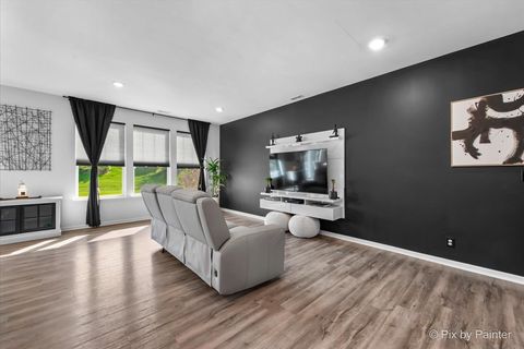 Tiny photo for 1052 Moraine Drive, South Elgin, IL 60177 (MLS # 12488979)