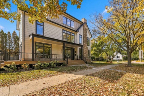 Tiny photo for 516 W 6th Street, Hinsdale, IL 60521 (MLS # 12645425)
