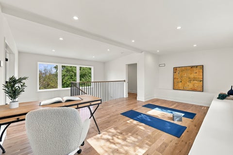 Tiny photo for 516 W 6th Street, Hinsdale, IL 60521 (MLS # 12645425)