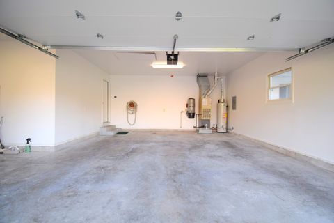 Tiny photo for 1024 Mulligan Drive #1024, Mt Vernon, IL 62864 (MLS # 12596417)