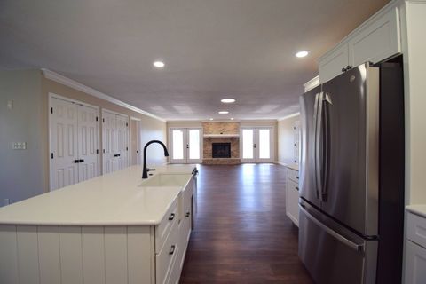 Tiny photo for 1024 Mulligan Drive #1024, Mt Vernon, IL 62864 (MLS # 12596417)