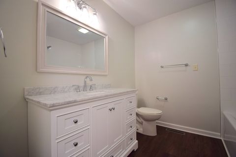 Tiny photo for 1024 Mulligan Drive #1024, Mt Vernon, IL 62864 (MLS # 12596417)